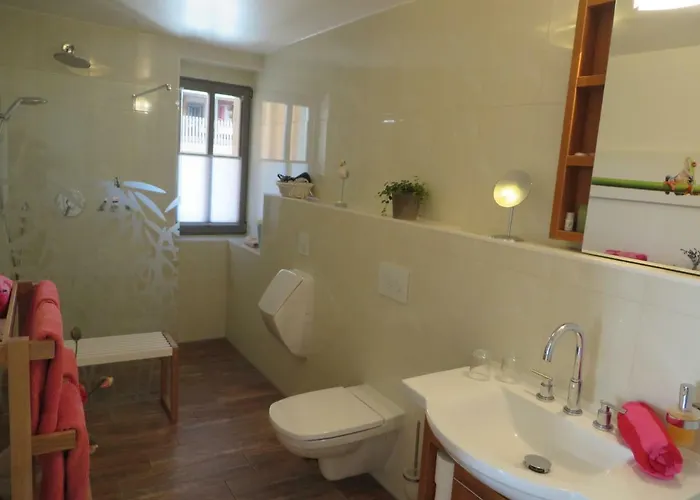 Othmarsweg Homestay szállás *